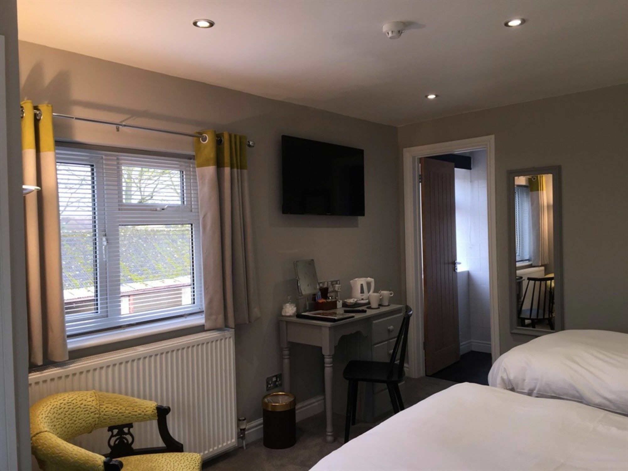 The Lansdowne Guest House Bourton-on-the-Water Exterior foto A room at the hotel